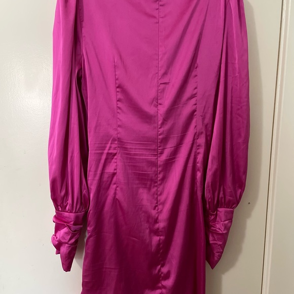 Hot pink dress - Picture 4 of 4